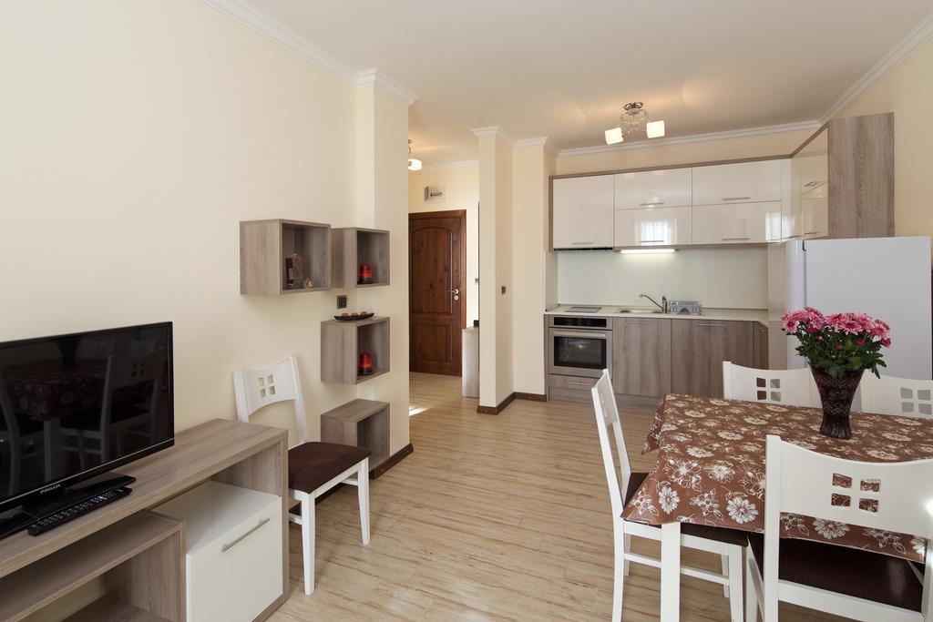 Mars Apartments In Tryavna Beach Complex Sveti Vlas Habitación foto